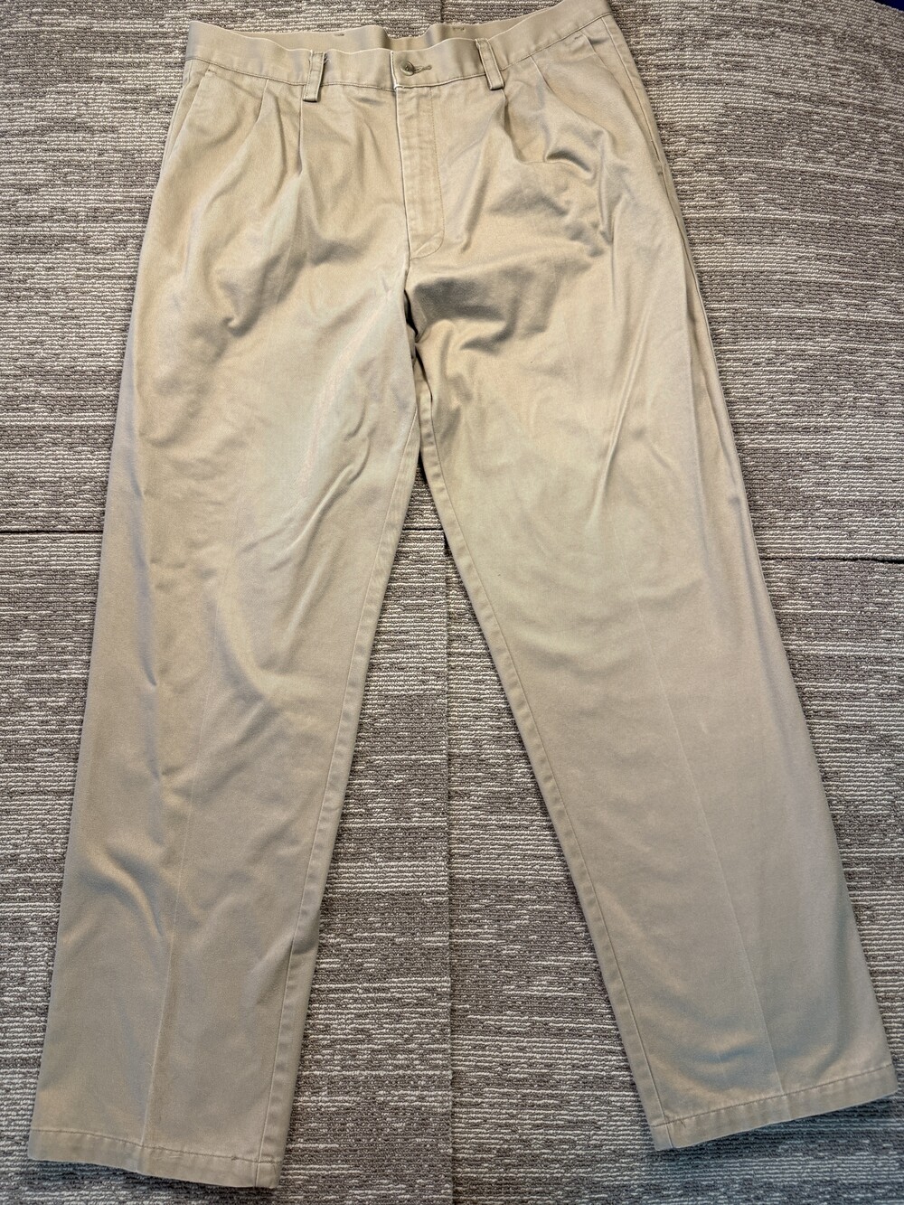 Dockers Classic Fit Pants Mens 35x32 Beige Pleated Chino Straight Leg Casual